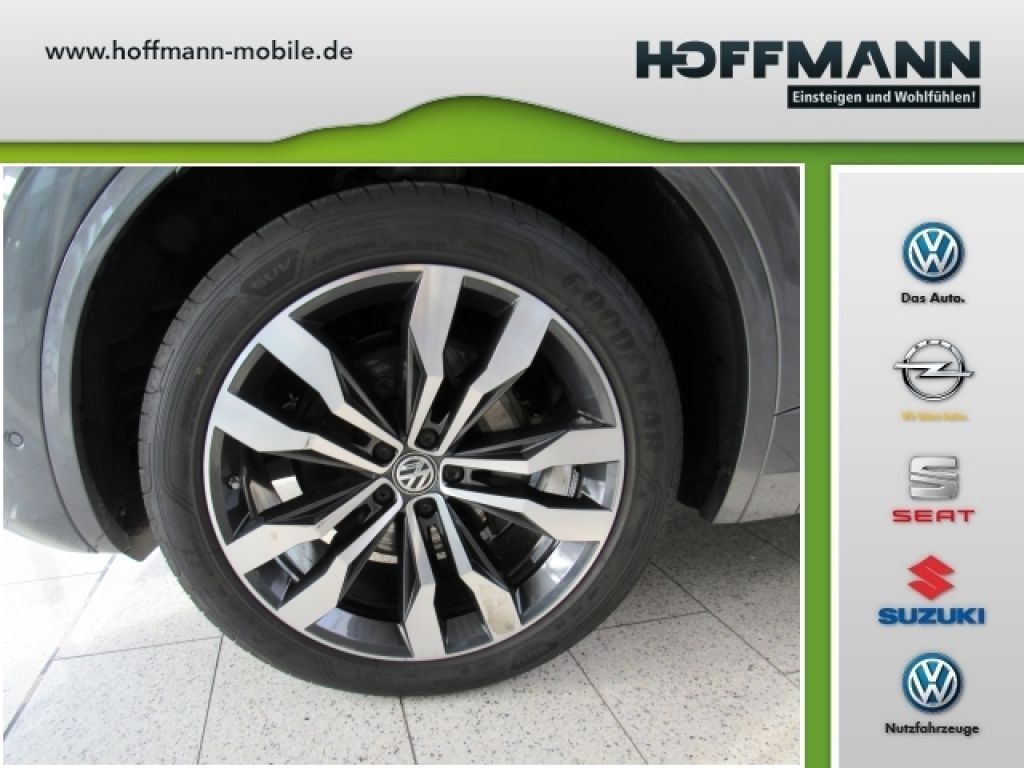 Fahrzeugabbildung Volkswagen Touareg 3.0 V6 R-Line I.Q. Light AHZ Innovision