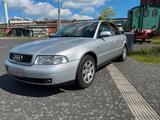 Audi A4 B5 1.8T - Audi A4 aus 2000: 1.8