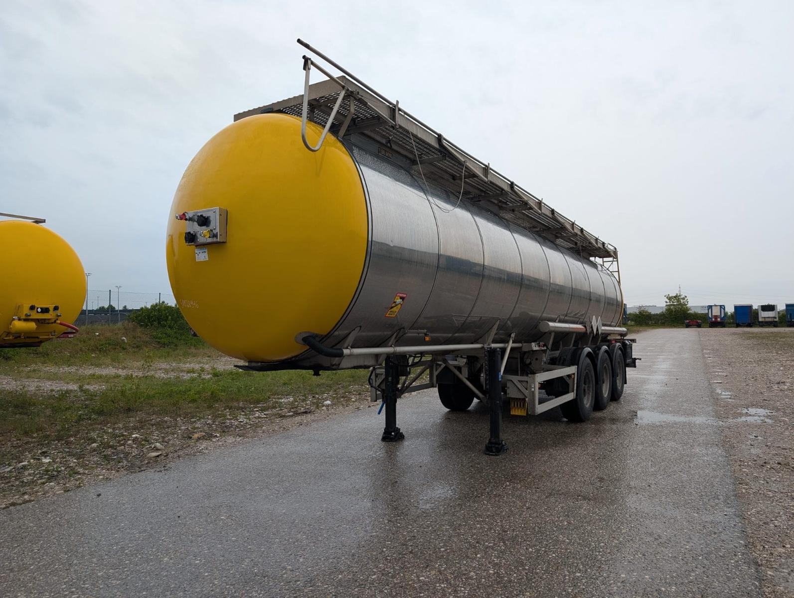 Feldbinder 3-Achs-Tanksattelauflieger Chemie/1 Kammer
