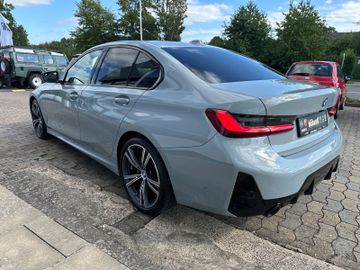 Fahrzeugabbildung BMW 320 d xDrive M Sport ACC 360° H&K Standh 19"