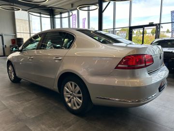 MYAUTOCENTER – Gebraucht- und Jahreswagen mit Werkstattservice in Pfaffenhofen Volkswagen Passat *ACC*NAV*AHK*PDC*SitzHZ*2-ZONEN*TotWinkel