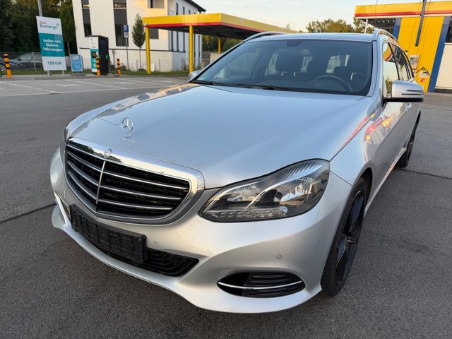 MERCEDES-BENZ E 220 E T-Modell E 220 BlueTec