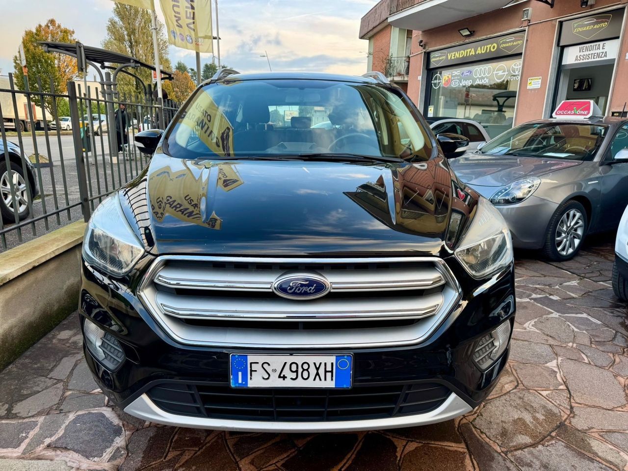 Ford Kuga - 1