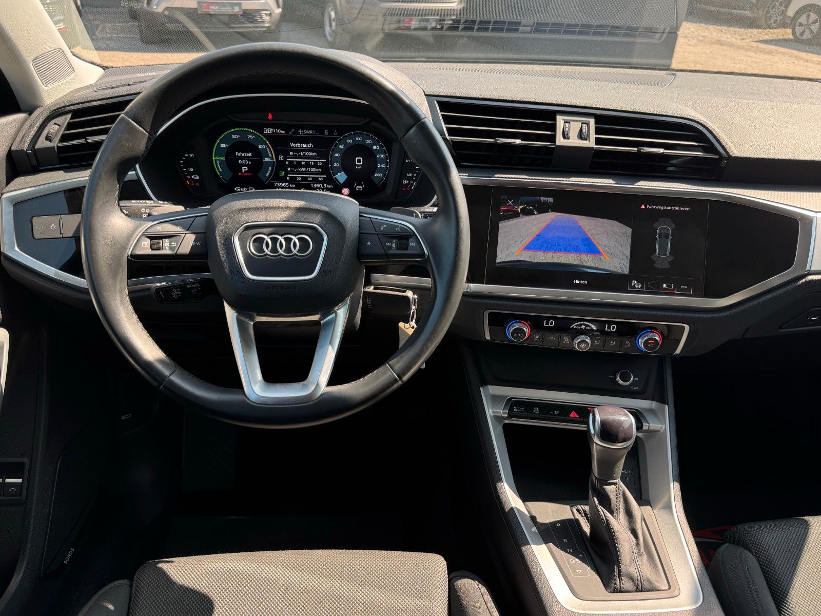 Fahrzeugabbildung Audi Q3 45 TFSI e S tronic Sonos Virtual Pano CAM ACC