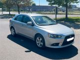 Mitsubishi Lancer Sportback 2.0 DI-D - Mitsubishi Lancer aus 2011: Sportback