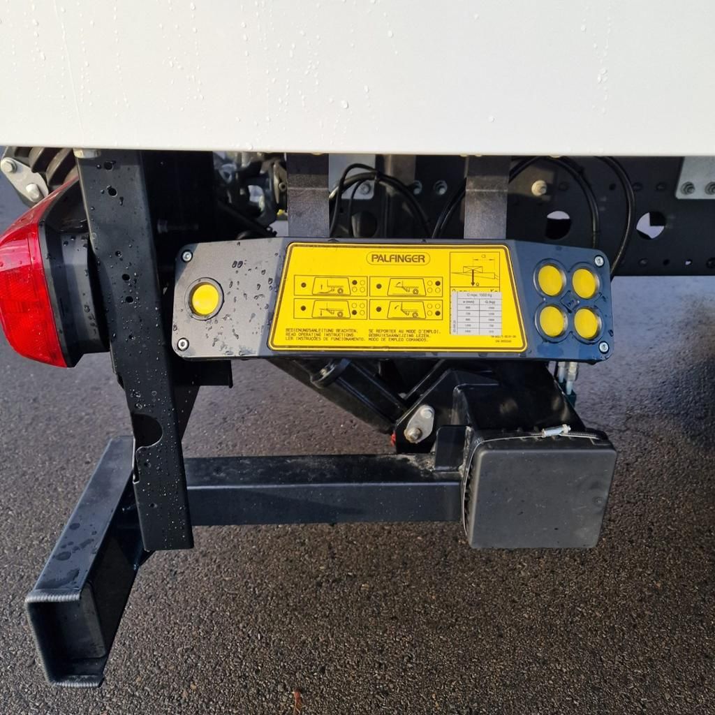 Fahrzeugabbildung Mercedes-Benz Atego 1224 L Spier Koffer AUT AHK Kam. Luft LED