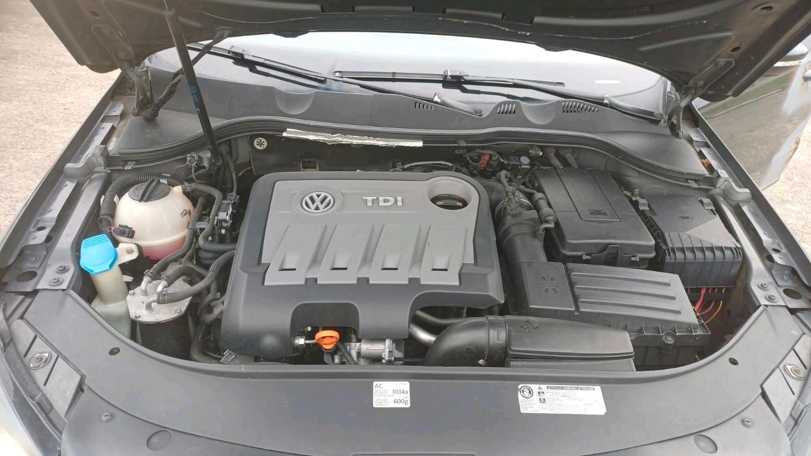 Volkswagen Passat 2011 — photo 9