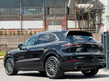 Porsche Cayenne - 9
