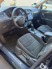 Volkswagen Tiguan Allspace - 10