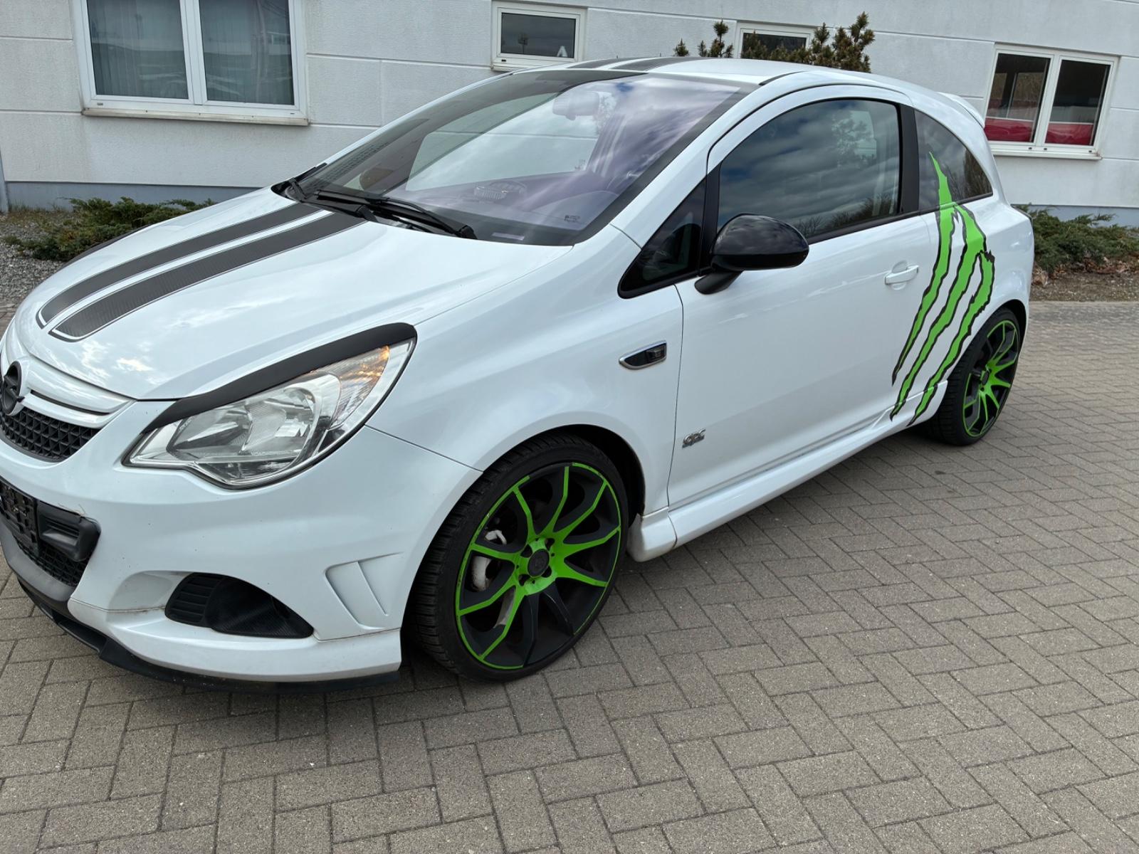 Opel Corsa 1.4 Twinport ECOTEC.  OPC Line