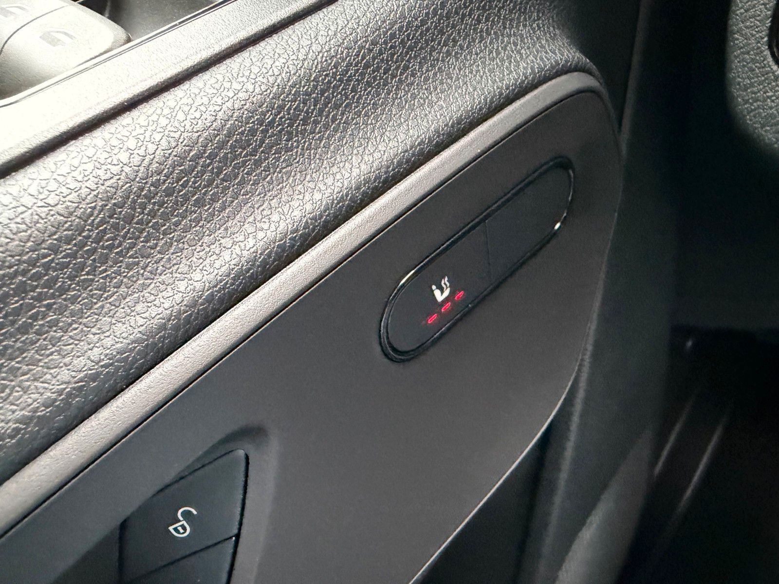 Fahrzeugabbildung Mercedes-Benz Sprinter 317 CDI 3665 9G AHK3,5to Klima Schwing