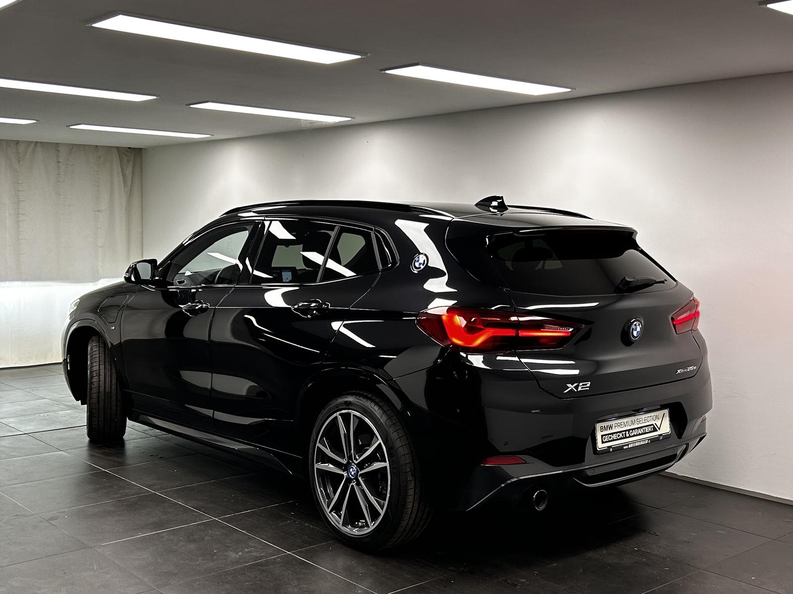 BMW X2 xDrive25e M Sportpaket Head-Up PDC RFK DAB LE