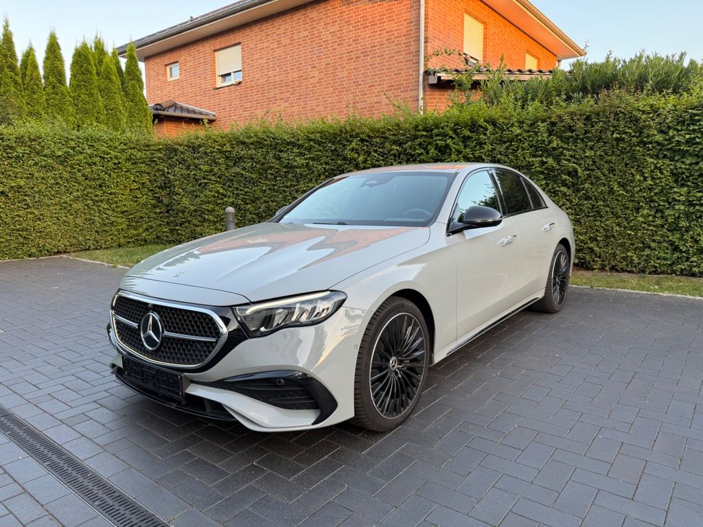 Image of Mercedes-Benz E 300