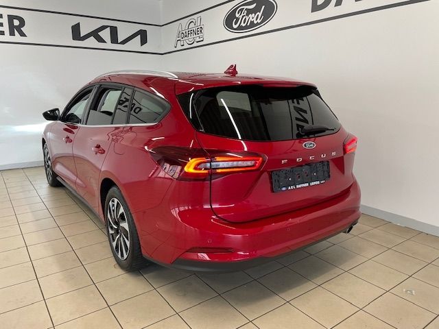 Fahrzeugabbildung Ford Focus Turnier Titanium 1.0 EcoBoost Mild-Hybrid