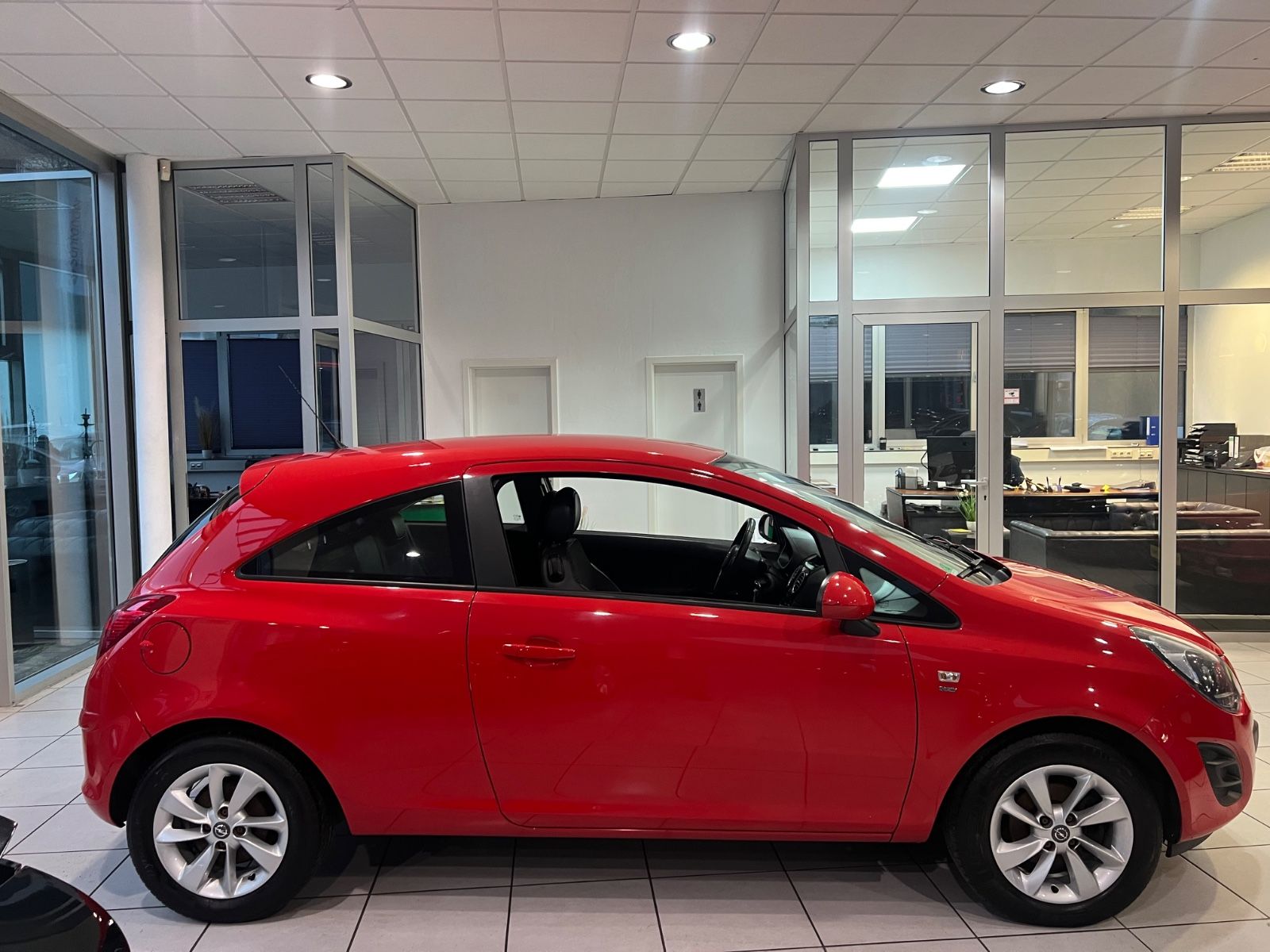 Fahrzeugabbildung Opel Corsa D Energy *1.HAND *