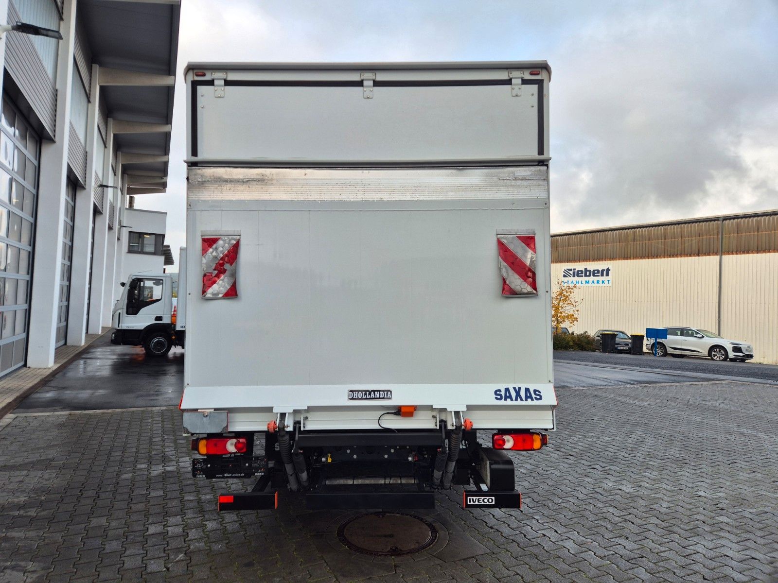 Fahrzeugabbildung Iveco Eurocargo 75-210 Koffer LBW