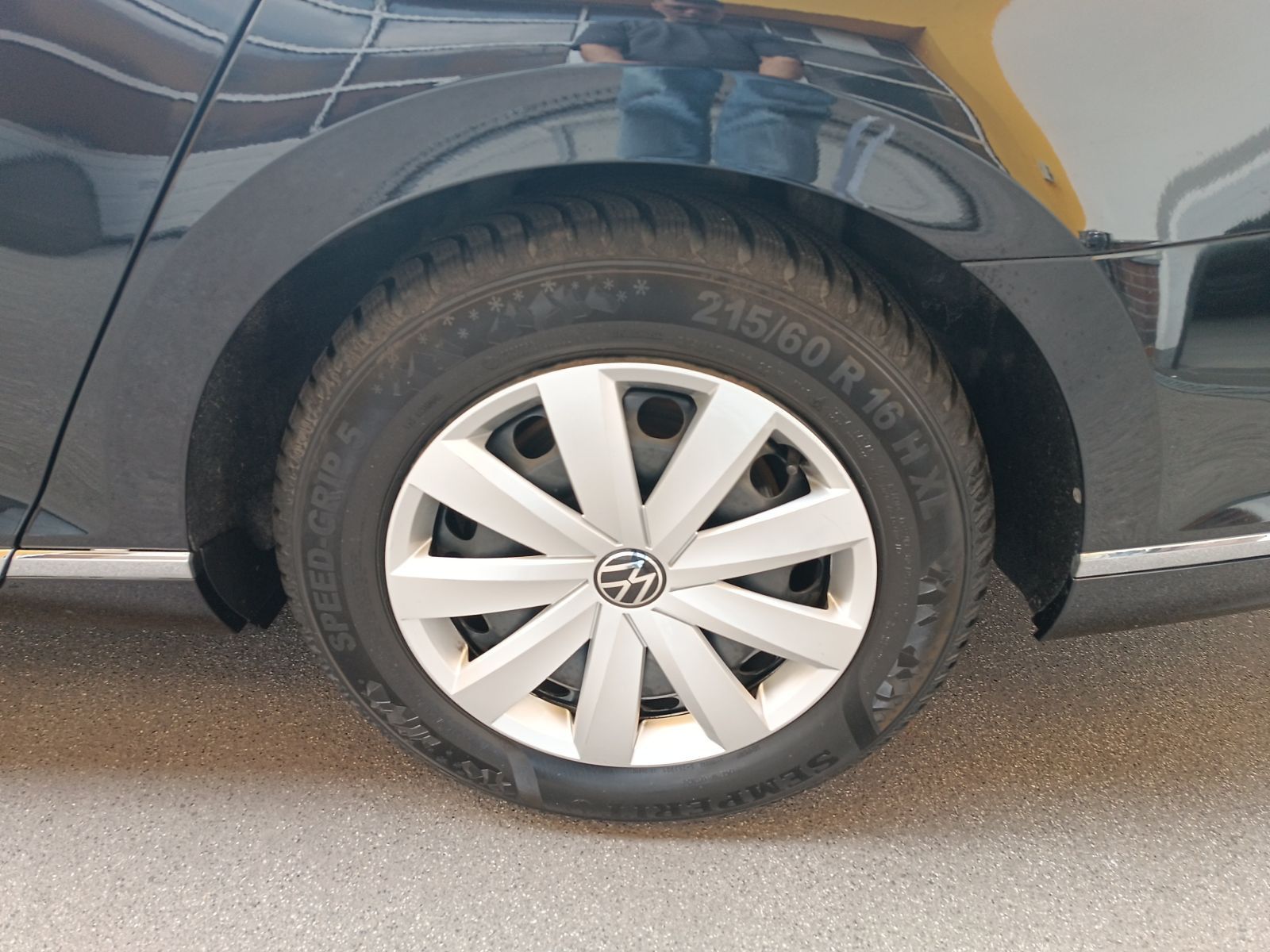 Volkswagen Passat Variant - Bild 7