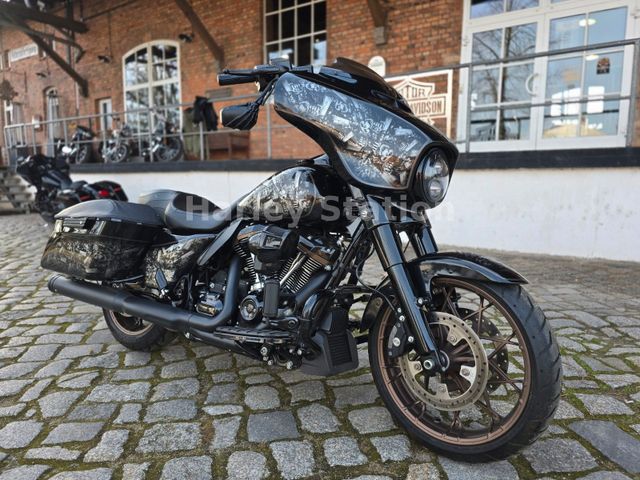 Harley-Davidson FLHXST Street Glide ST