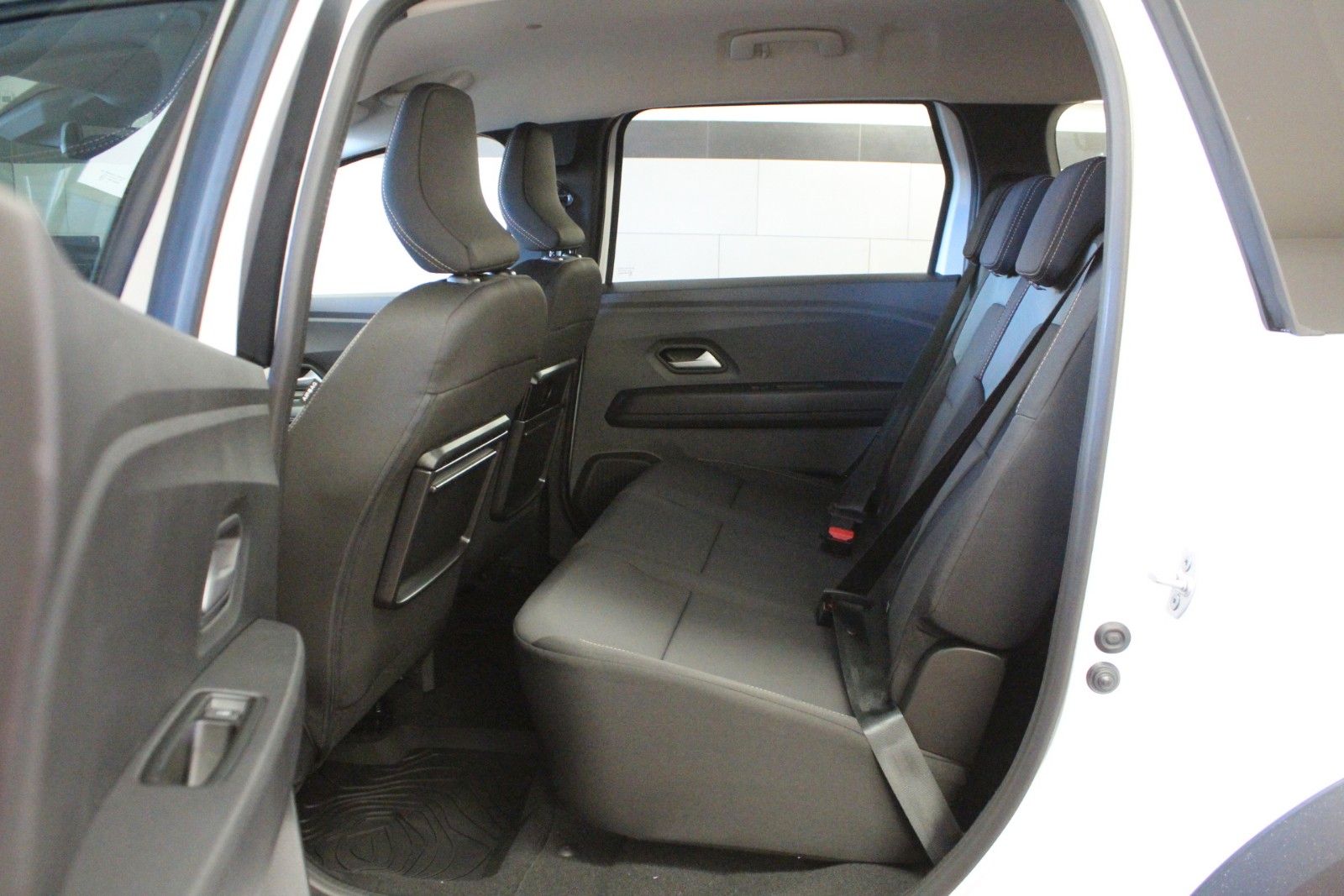 Fahrzeugabbildung Dacia Jogger Hybrid 155 Extreme 5-Sitzer MY 2026