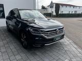 Volkswagen Touareg Atmosphere 4Motion 3.0 V6 TDI/R-line - Volkswagen Touareg: Atmosphere