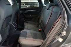 AUDI SQ5 TFSI quattro | Pano | HuD| Carbon | B&O AUDI SQ5 TFSI quattro | Pano | HuD| Carbon | B&O