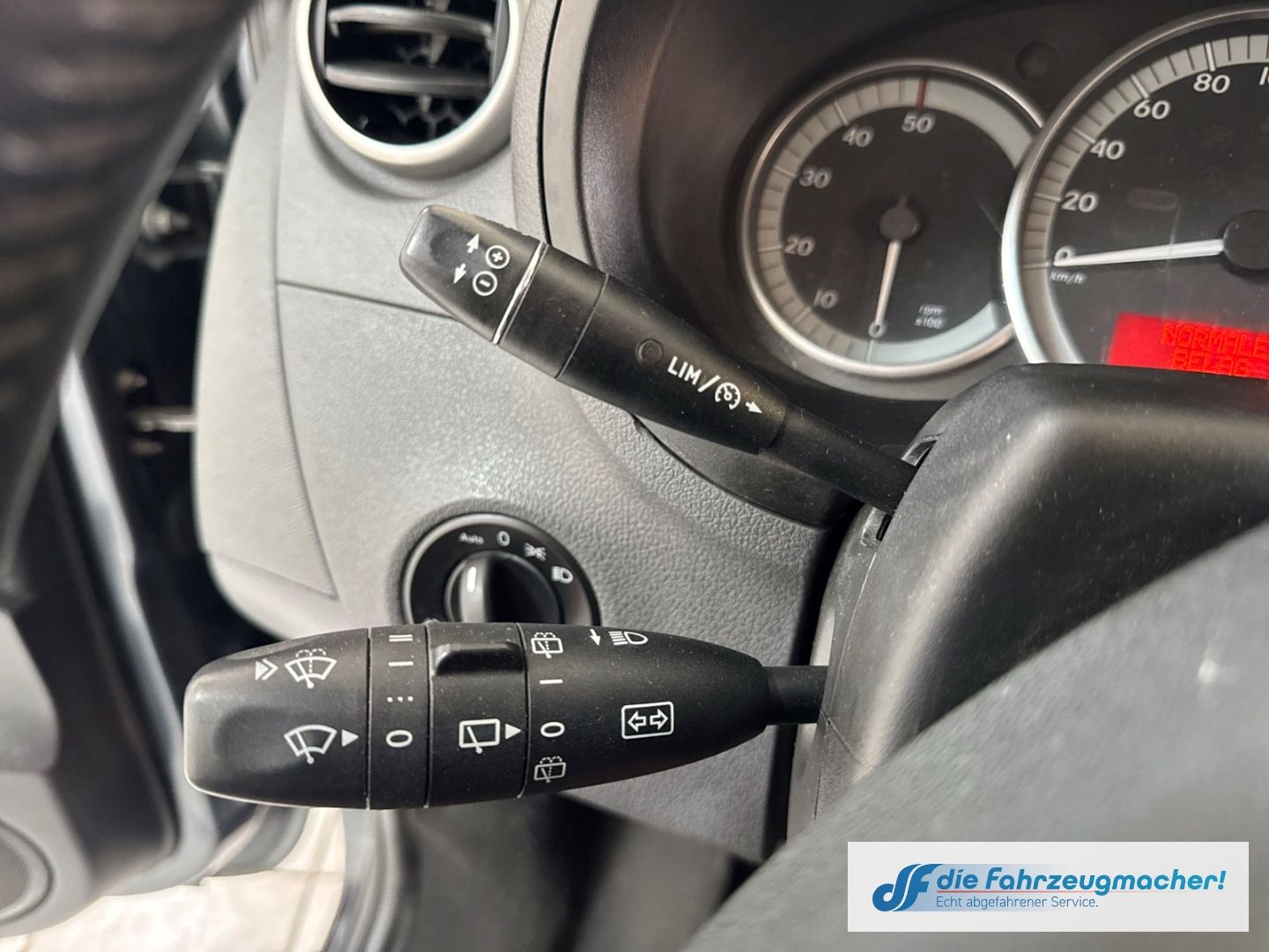 Fahrzeugabbildung Mercedes-Benz Citan 111 CDI lang Tourer Edition Klimaautom SH