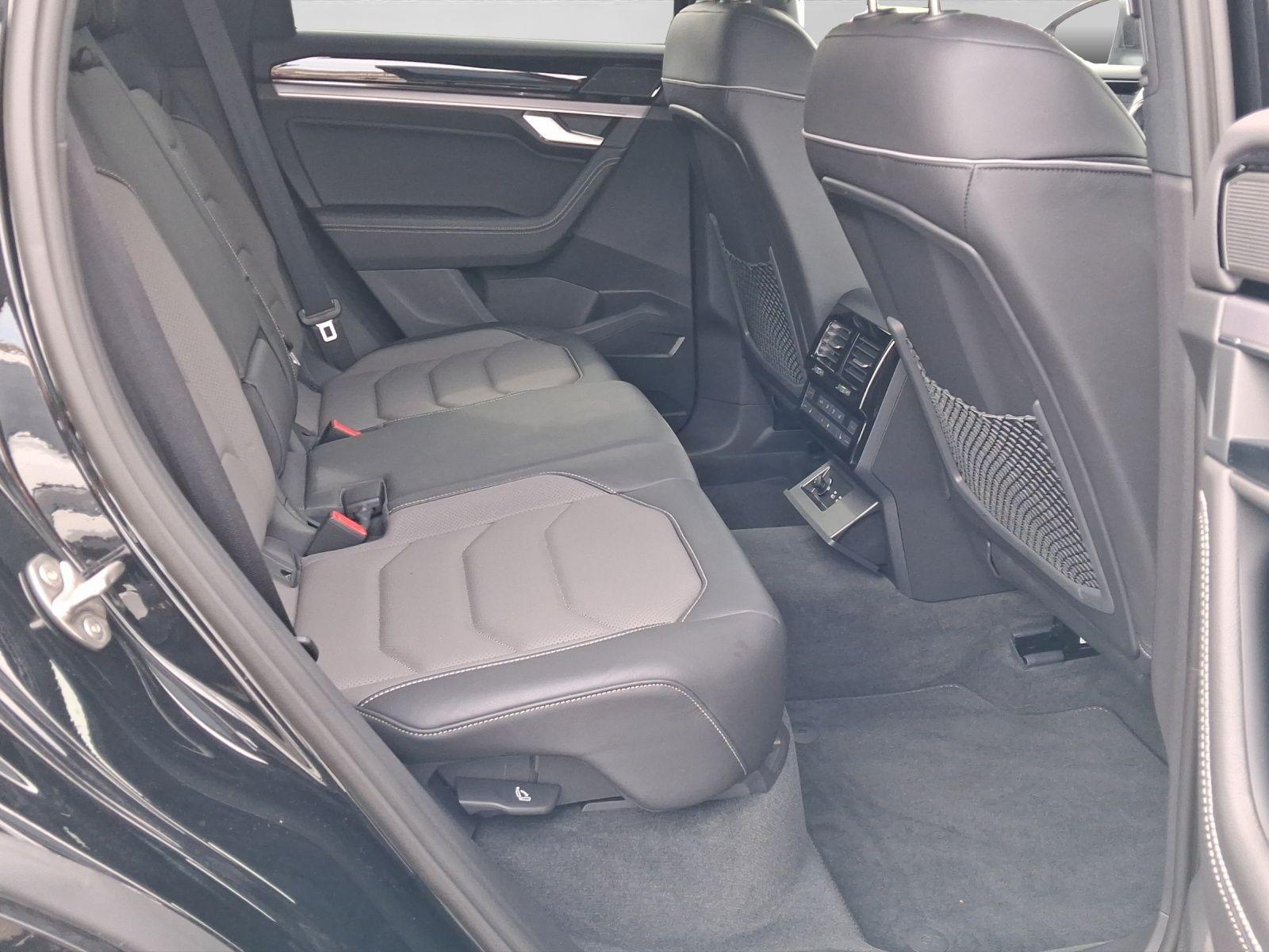 Volkswagen Touareg 3.0 TDI DSG 4M R-LINE MATRIX AHK PANO