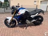 BMW F900R mit Quickshifter und Sc-Project  - BMW R 90
