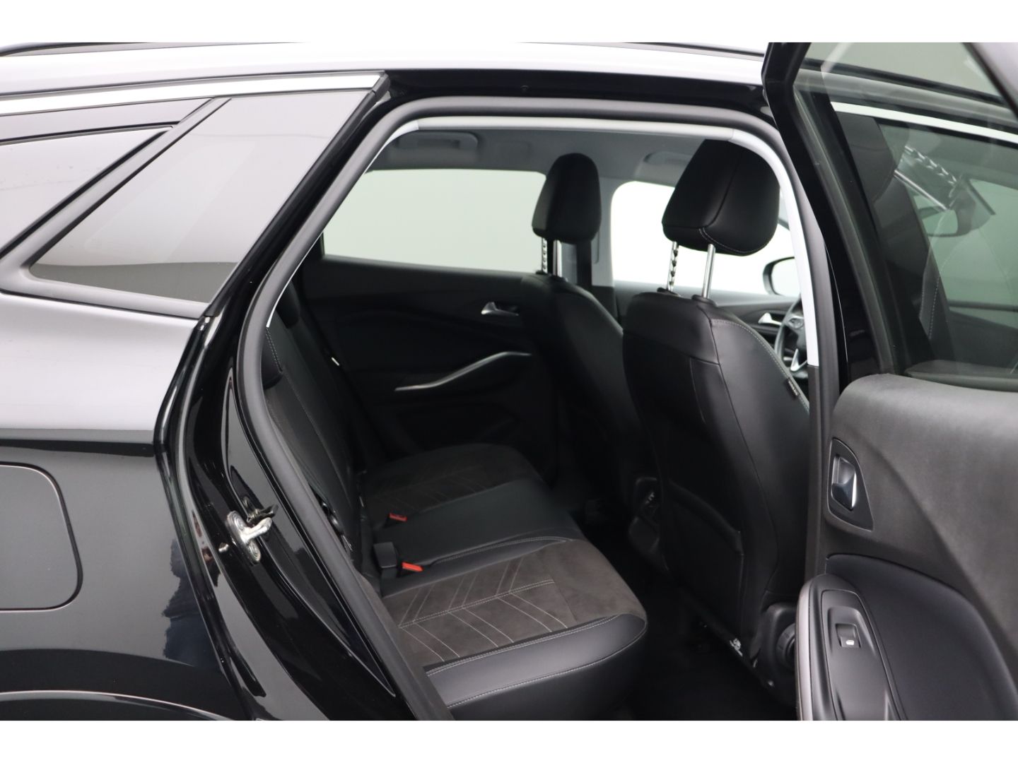 Fahrzeugabbildung Opel Grandland Elegance ACC Digitales Cockpit 360 Kam