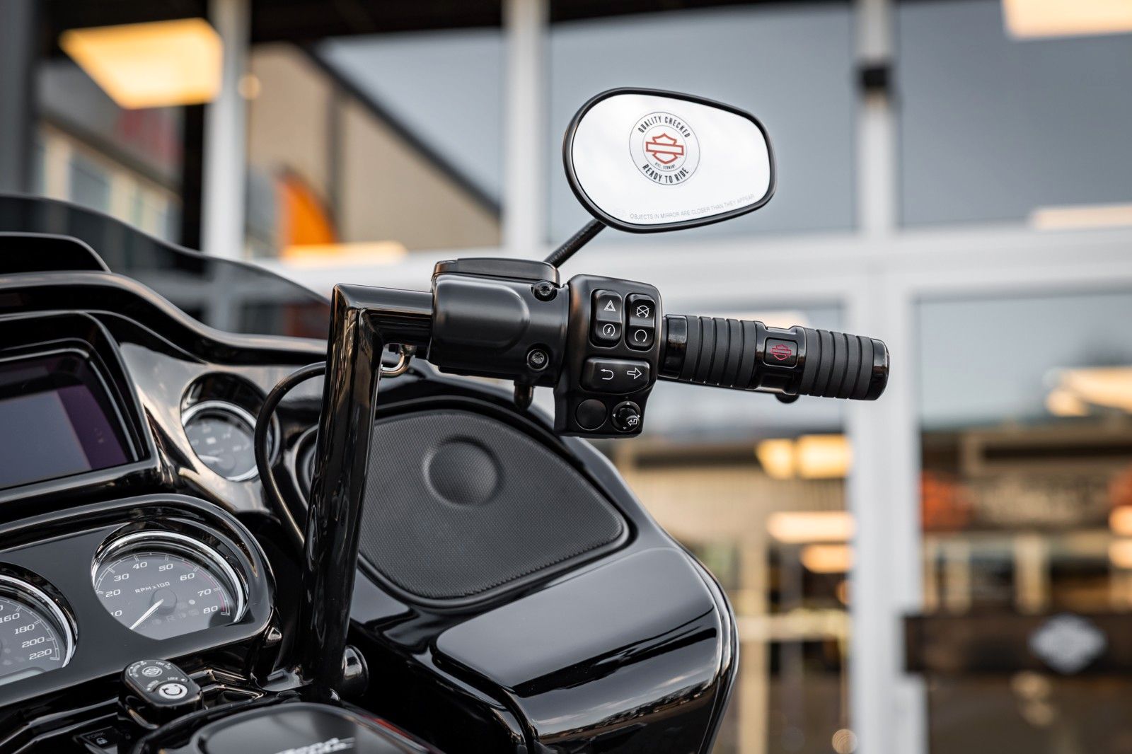 Fahrzeugabbildung Harley-Davidson FLTRXST Road Glide ST - Kesstech -