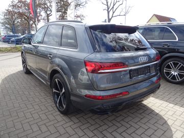 Audi Q7 - 7
