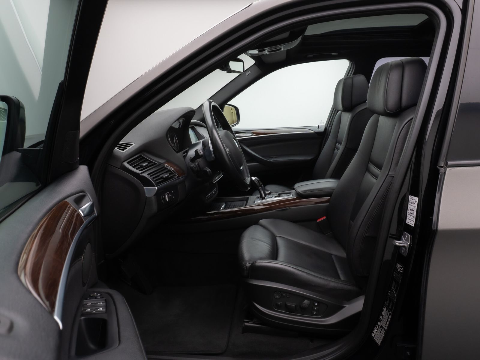 Fahrzeugabbildung BMW X5 xD40d  Sport Panorama Kamera HUD HiFi SoftCL