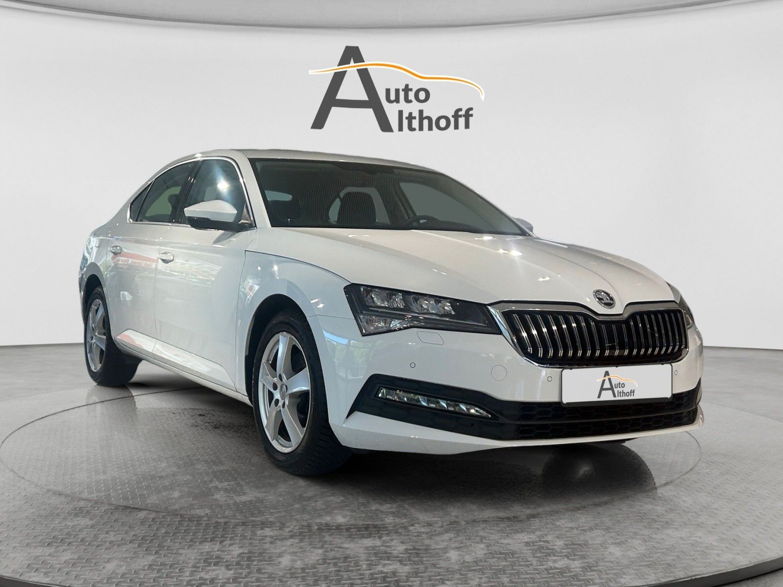 Skoda Superb Lim. Ambition 4x4 DSG ACC SHZ NAV KESSY