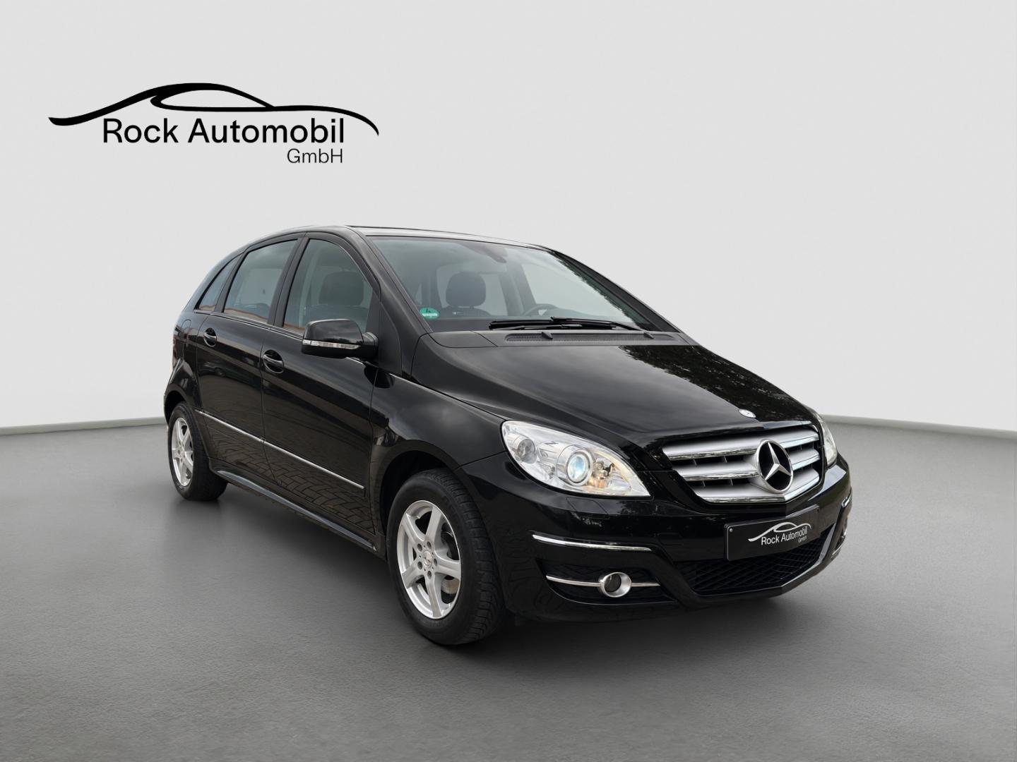Mercedes-Benz B 180 8G KLIMA AUTOMATIK PANO TEMPO SHZ TÜV NEU