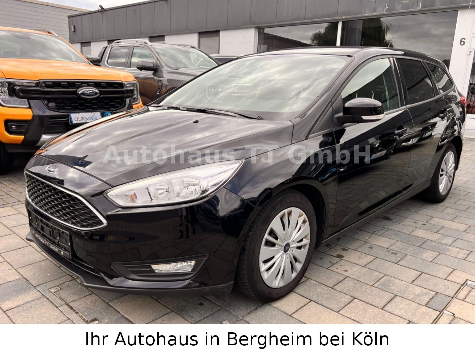 Ford Focus 2015 — rear view