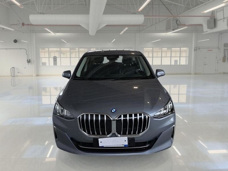 BMW Serie 2 1,5l 136hp 218i Active Tourer Auto imagem 2