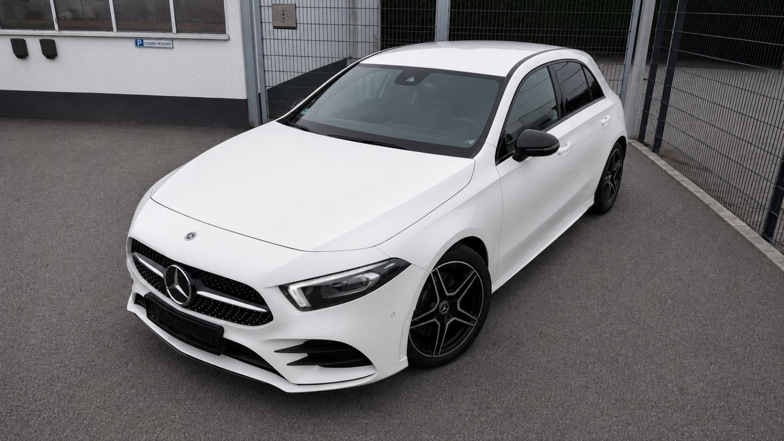 Mercedes-Benz A 250AMG LINE / GARANTIE / AMBIENTE / CARPLAY
