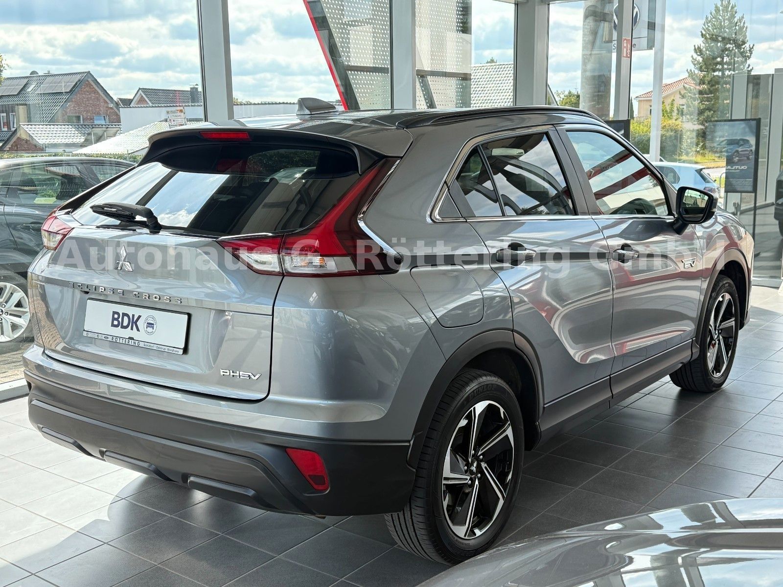 Fahrzeugabbildung Mitsubishi Eclipse Cross 2.4 PHEV 4WD +Kam +BT +SHZ +SOH97%