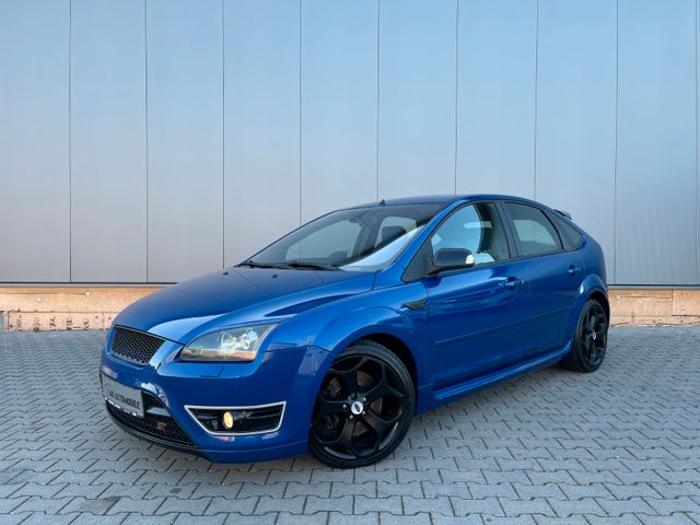 Ford Focus 2,5 ST°Xenon°Navi°RECARO°18"ALU°2 Hand°