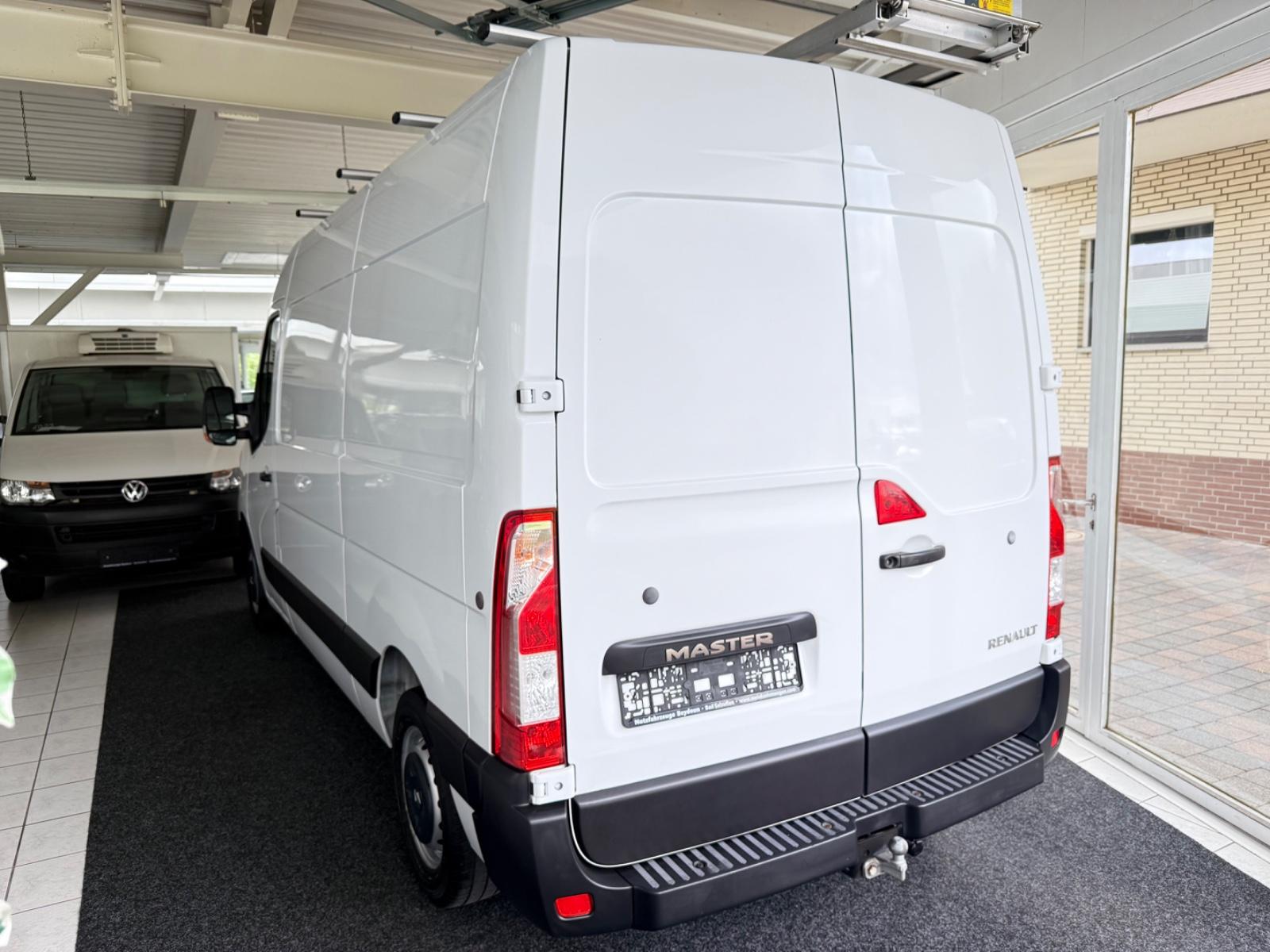 Renault Master L2H2 *Sortimo-Werkstatt-Regale*