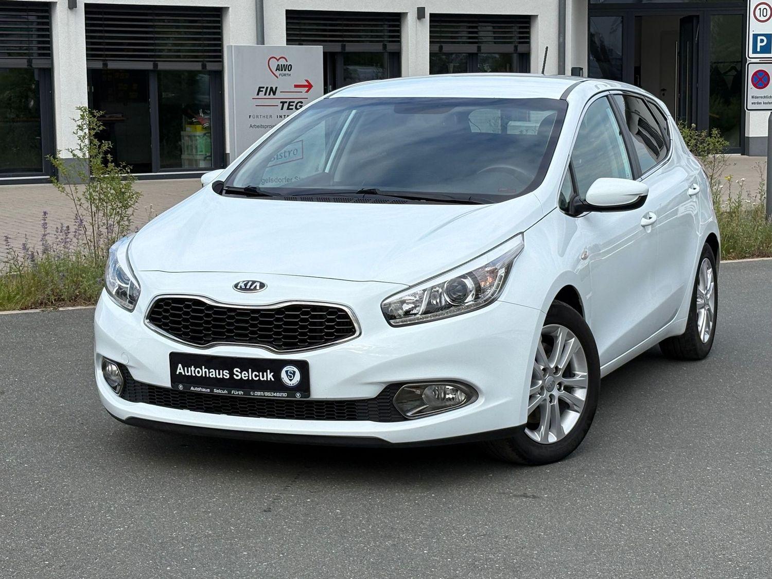 Kia cee'd Dream Team *SHZ*PDC*Navi*Kamera*