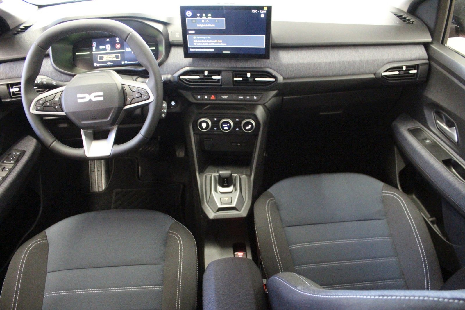 Fahrzeugabbildung Dacia Jogger Hybrid 155 Journey 7-Sitzer MY 2026