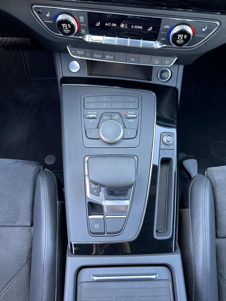 Fahrzeugabbildung Audi Q5 40 TDI Qu S-Line NAV+LED+B&O+TEMPOMAT+19ZOLL