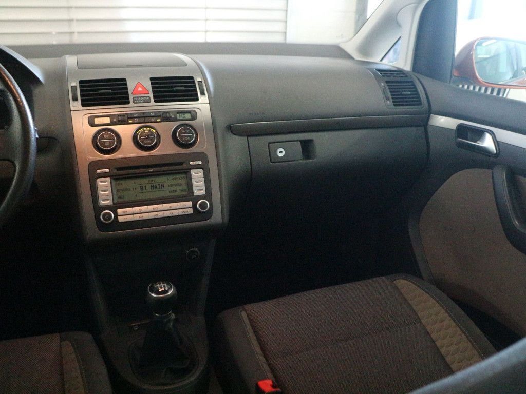 Fahrzeugabbildung Volkswagen Touran Cross 1.9 TDI Klimaautom Xenon PDC SHZ