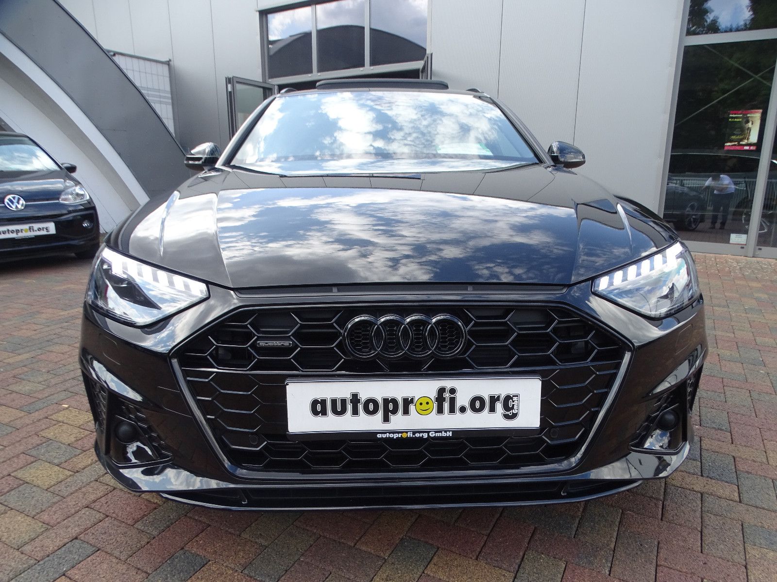 Audi A4 Avant 45 S-Line BLACK ACC AHK PANO MATRIX foto 6