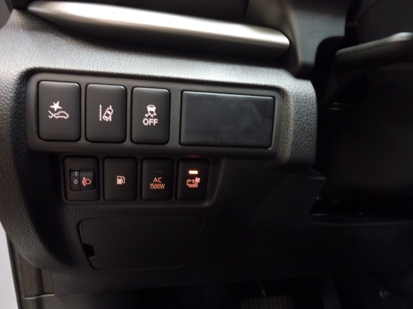 Fahrzeugabbildung Mitsubishi Eclipse Cross Plug-in Hybrid PLUS Select -Paket