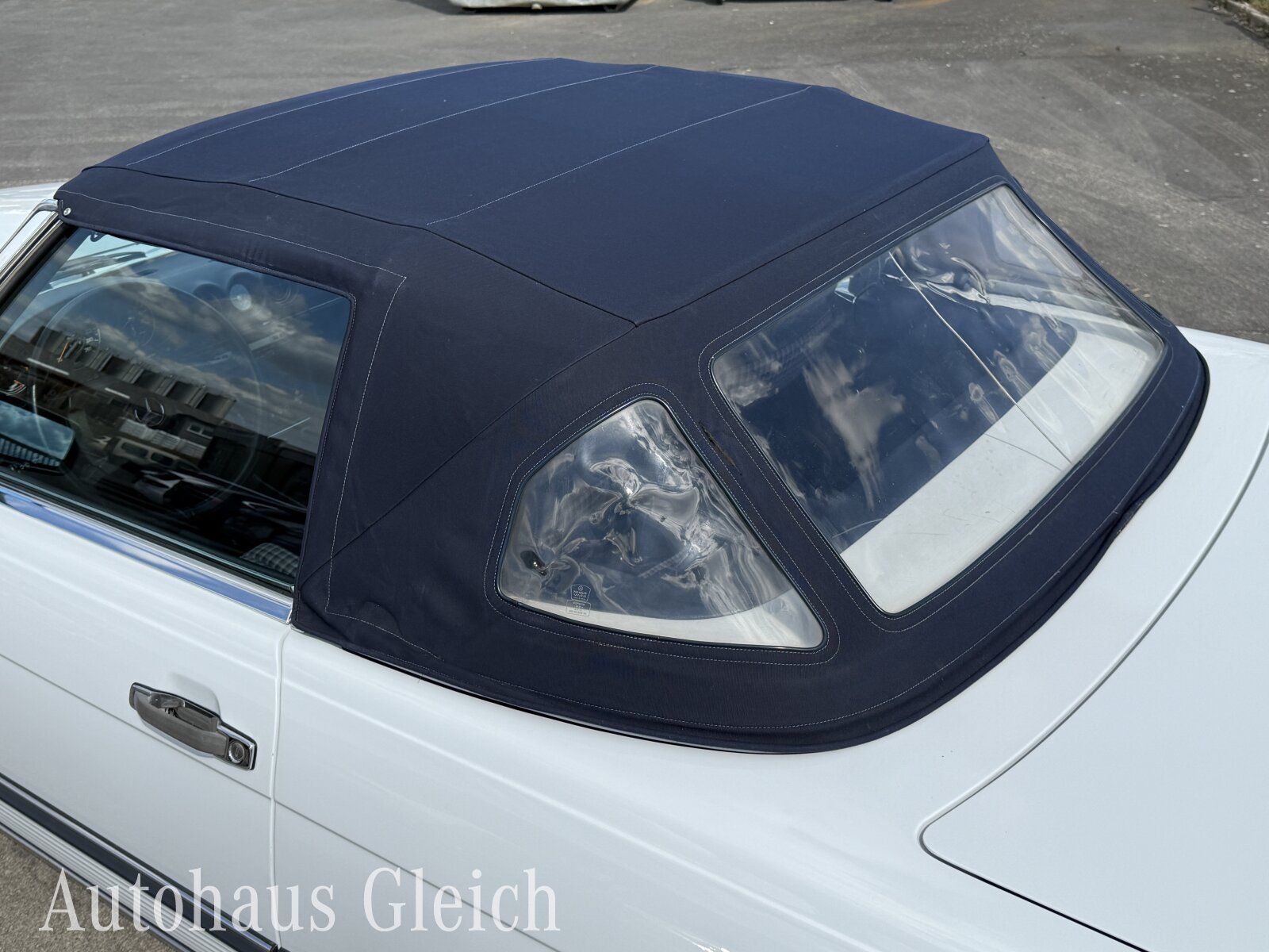 Fahrzeugabbildung Mercedes-Benz 560 SL Klima/Sitzhzg./Radio MB - Exquisit -