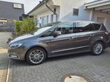Ford S-Max 2.0 VIGNALE 4x4 7-Sitz*ACC*StHZ*AHK*Garant - Ford S-Max von privat