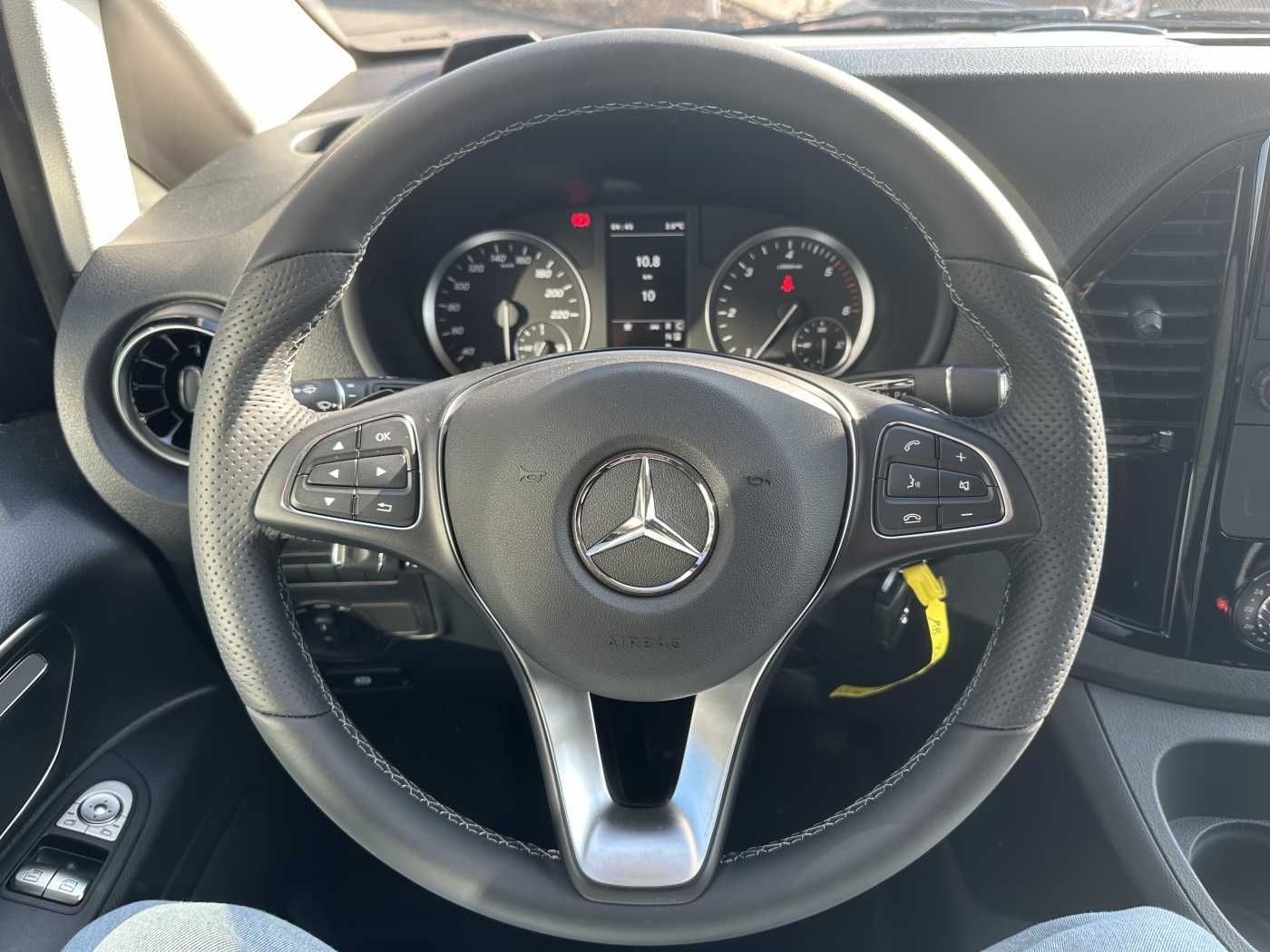Fahrzeugabbildung Mercedes-Benz Vito 116 CDI 9G Klima AHK LED Audio40 Kamera