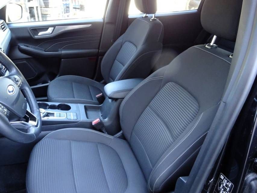Fahrzeugabbildung Ford Kuga 2.5 Duratec Plug-in-Hxbrid PHEV Titanium